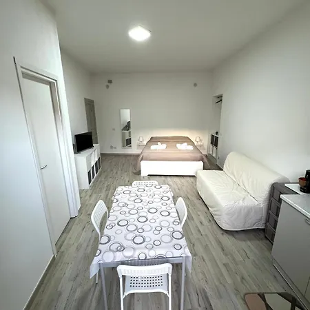 La Trinacria Apartment *